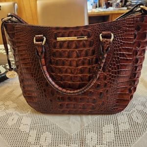 EUC Brahmin Handbag